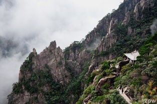 报团去黄山旅游(全面攻略，黄山旅游的必备指南)